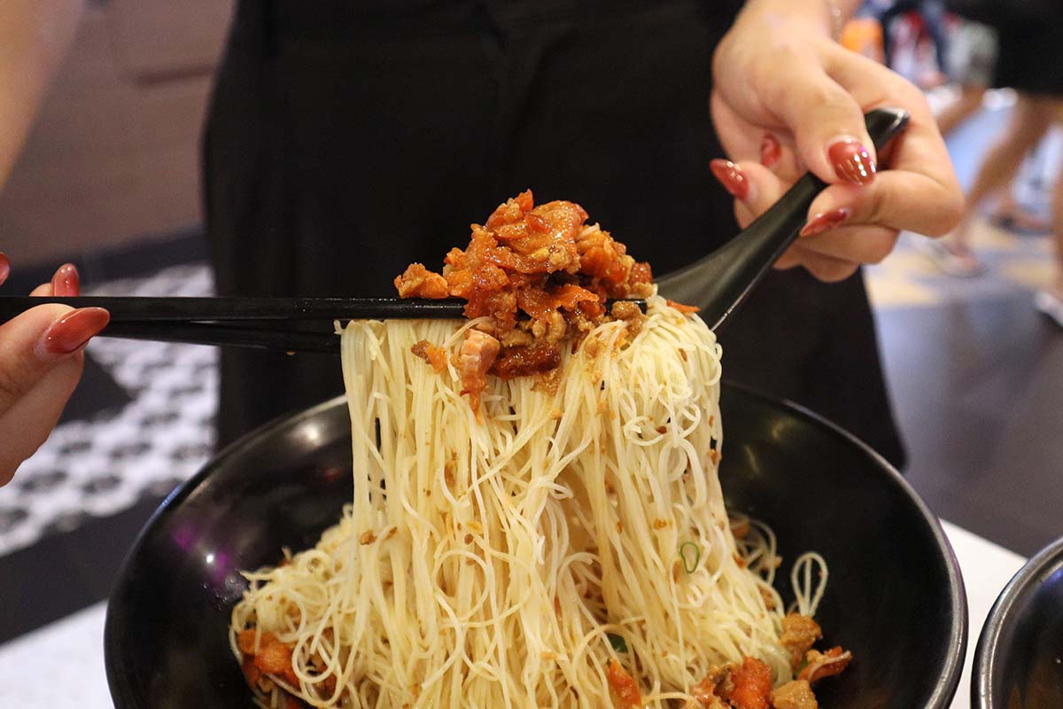 fu ren jia - kolo bee hoon closeup