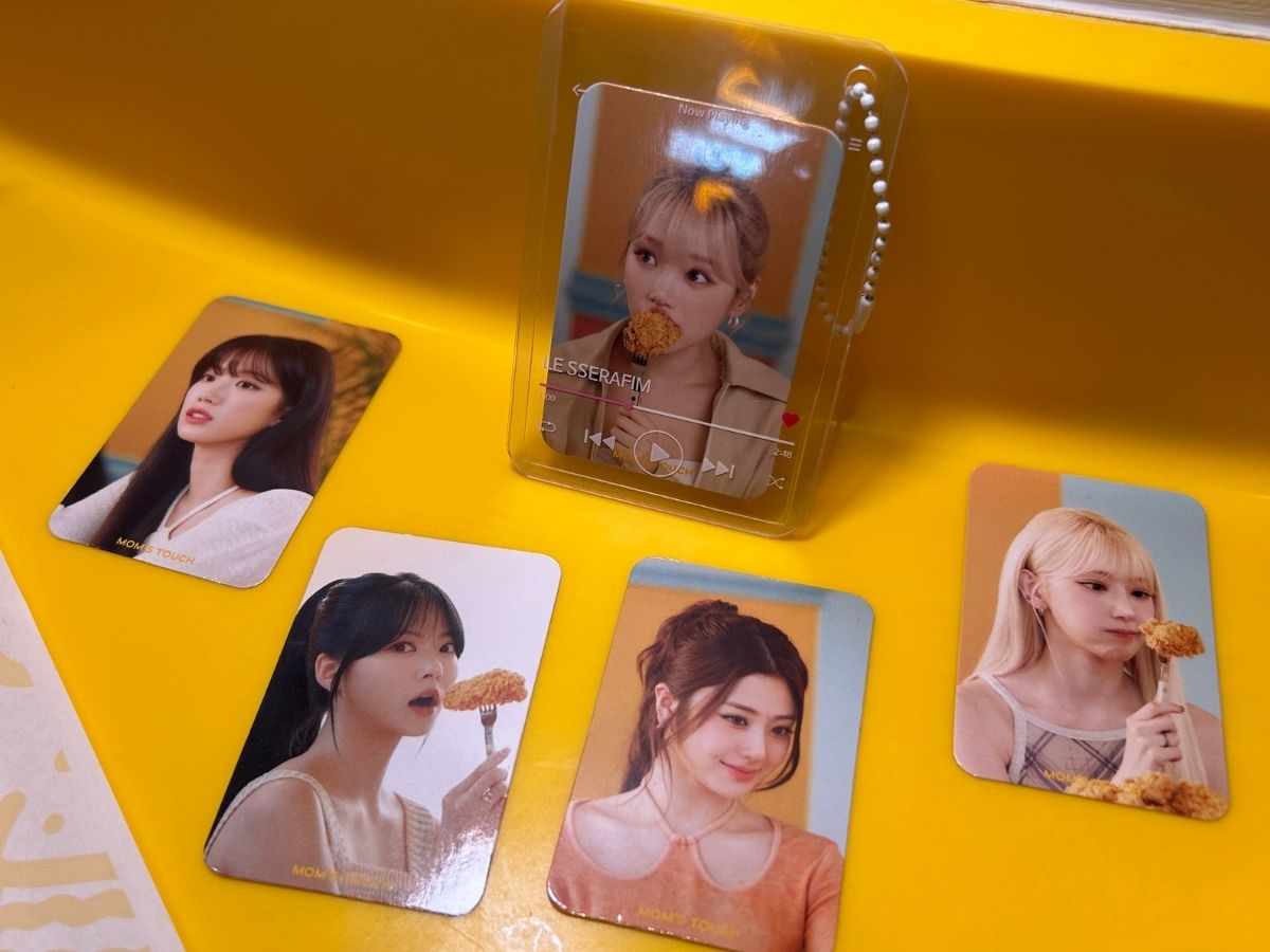 Mom's Touch -LESSERAFIM merch