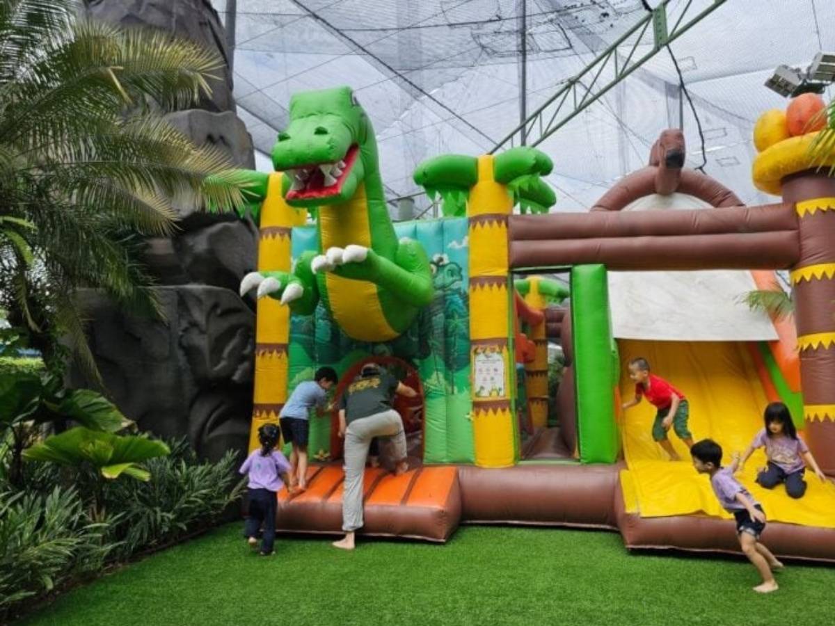 Things to do in Sep hols and beyond - dino putt