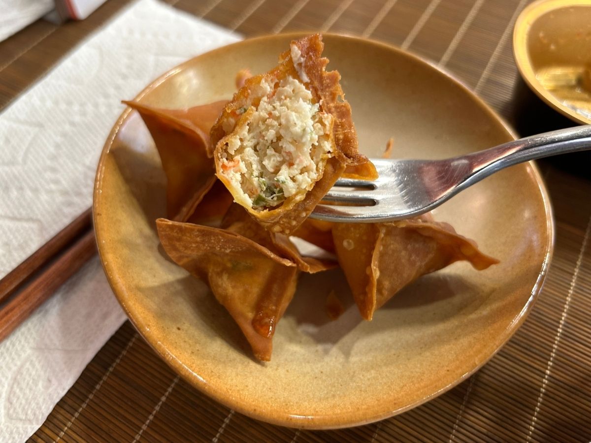 sushi pinch - crab rangoon inner