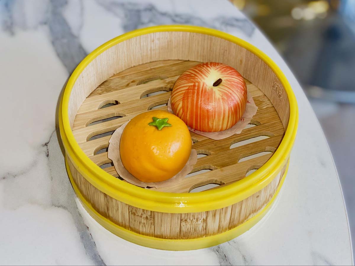 Kaya Kopitiam - Apple & orange buns