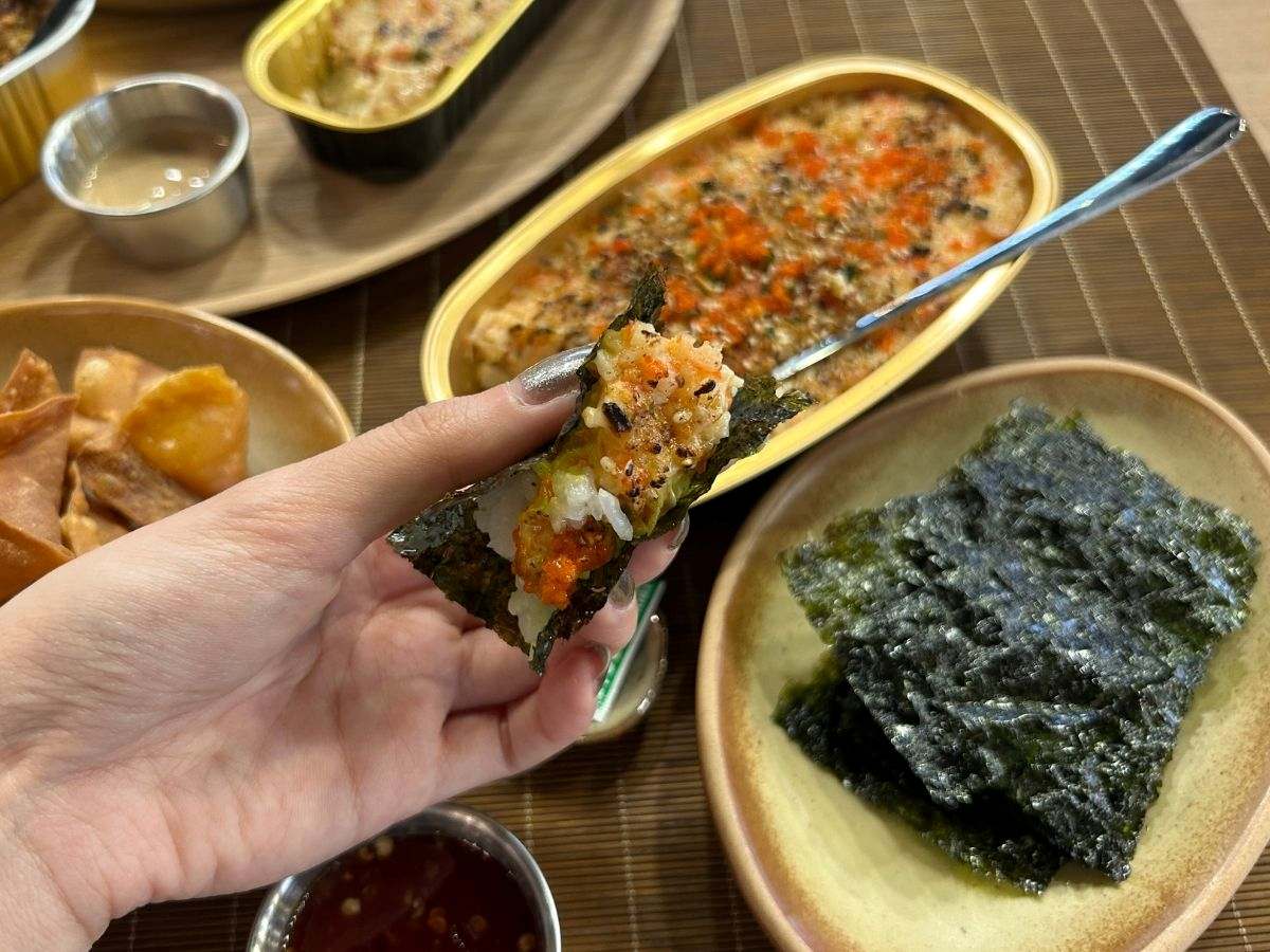 sushi pinch - oishi kani wrapped with nori