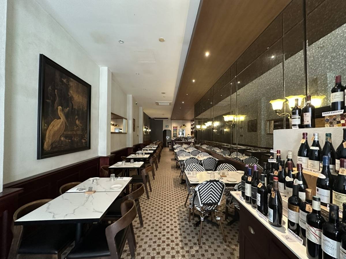 Best affordable romantic restaurant - Saveur ambience