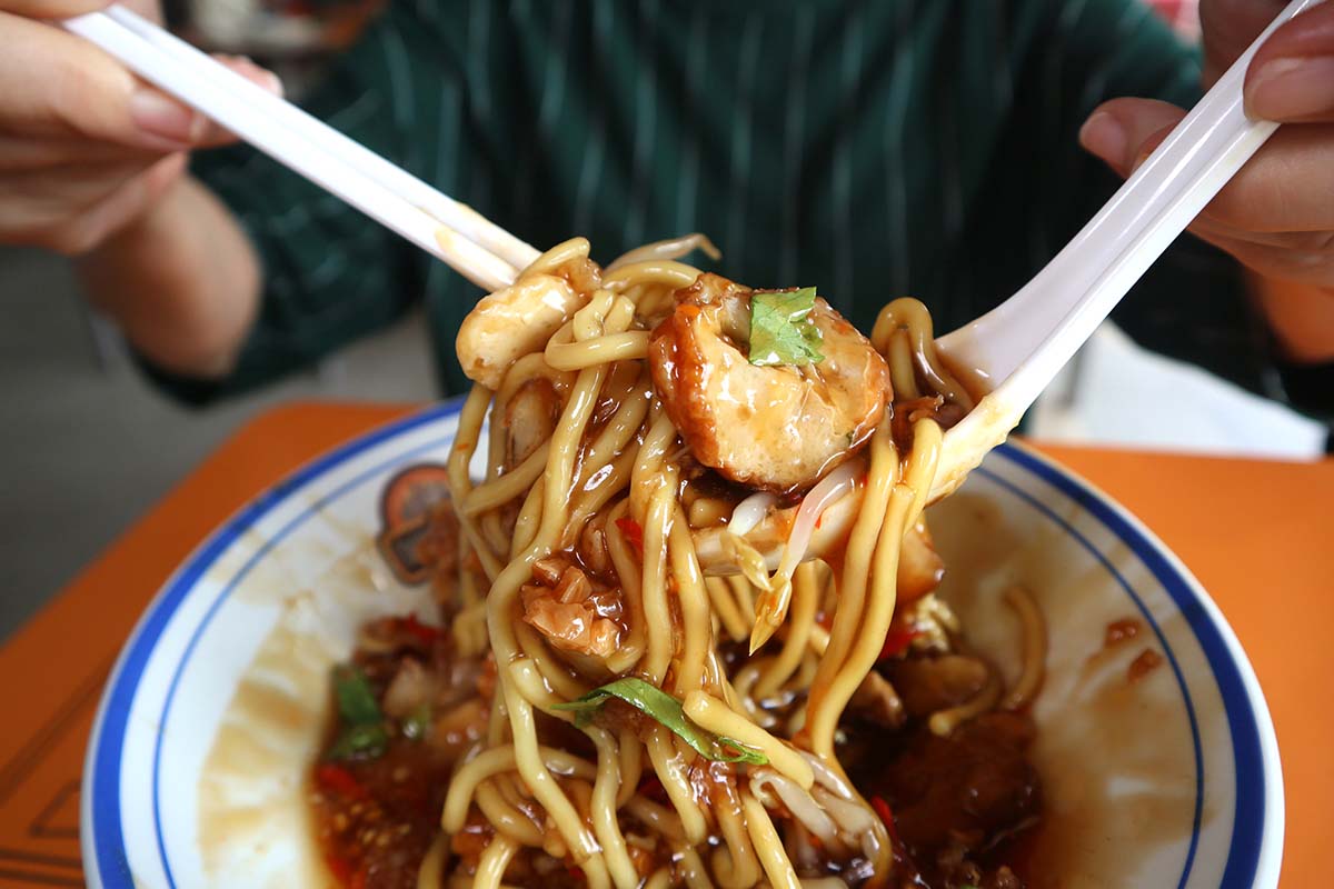 amk lor mee showdown - lor mee beo closeup