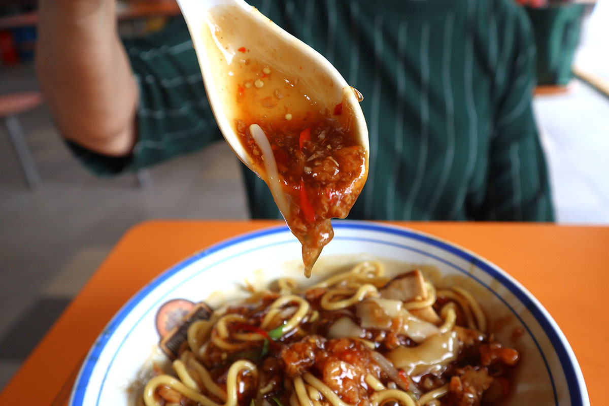 amk lor mee showdown - beo gravy