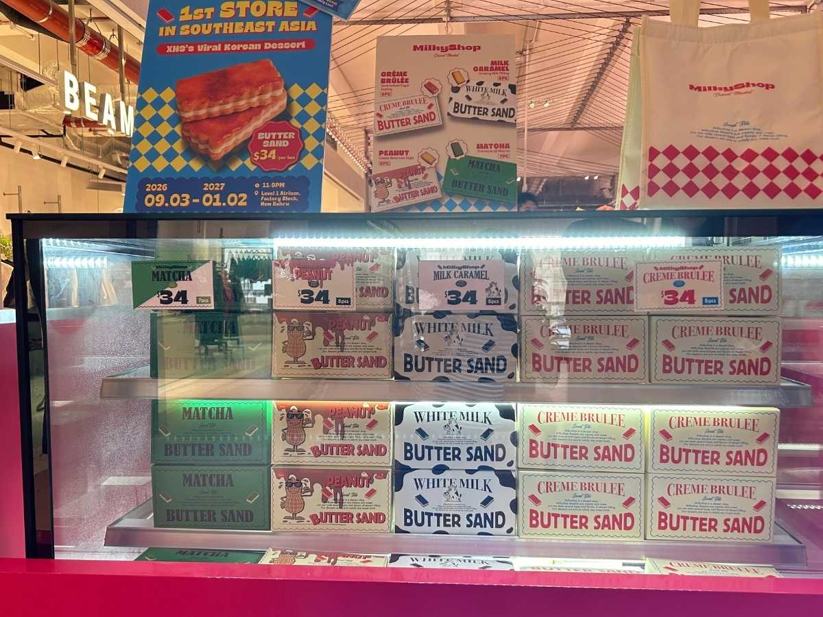 MilkyShop pop-up - display