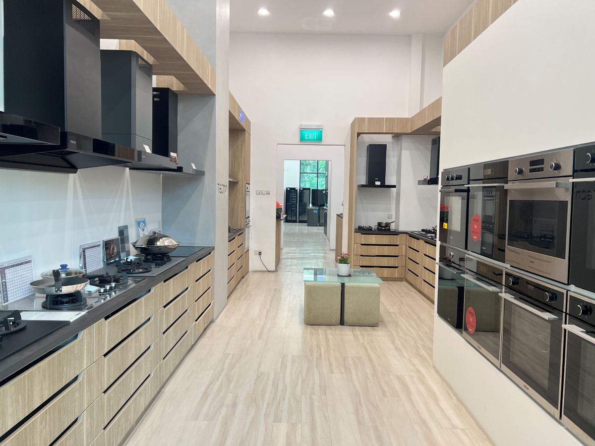 Tecno showroom