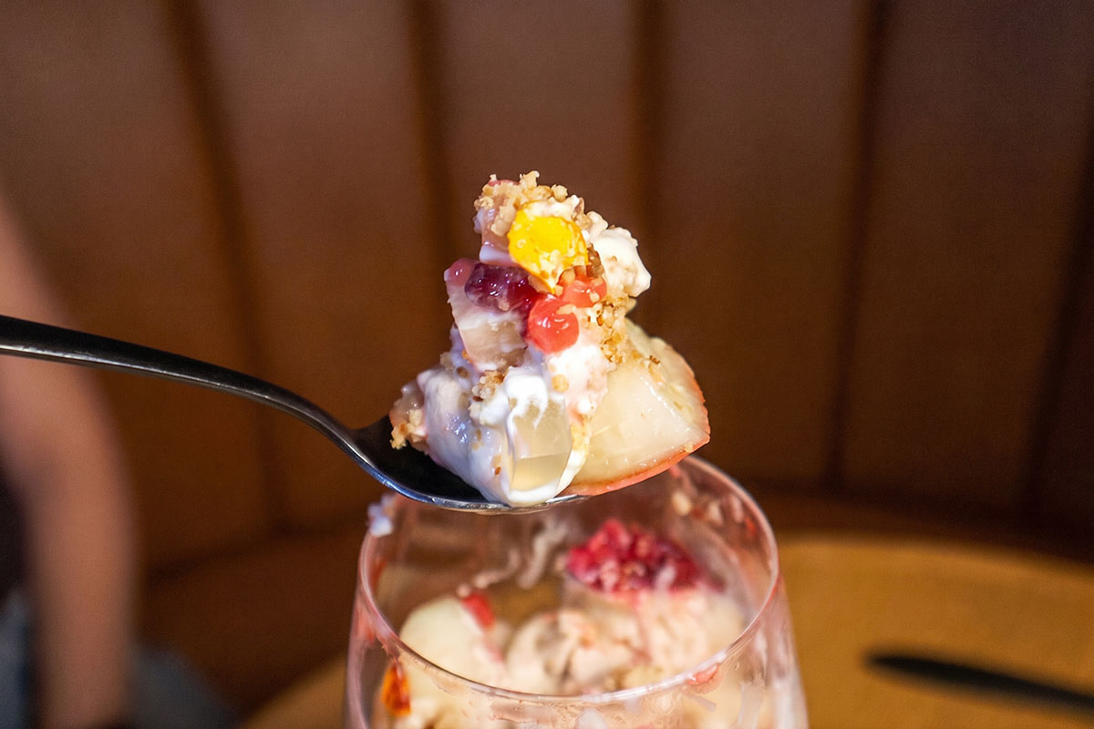 BARREL Story of Hibiki - peach dessert closeup