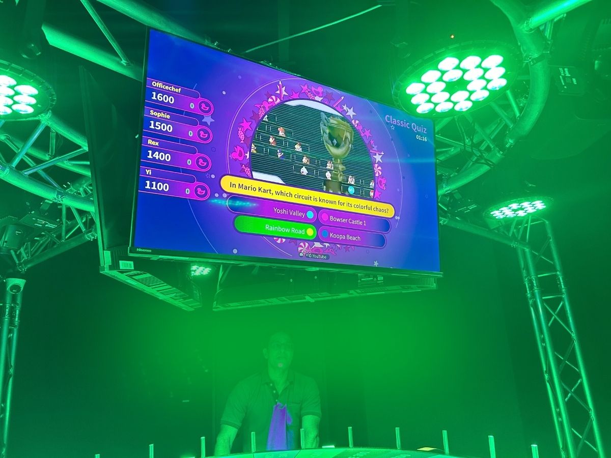 BUZZATTACK - big television screen
