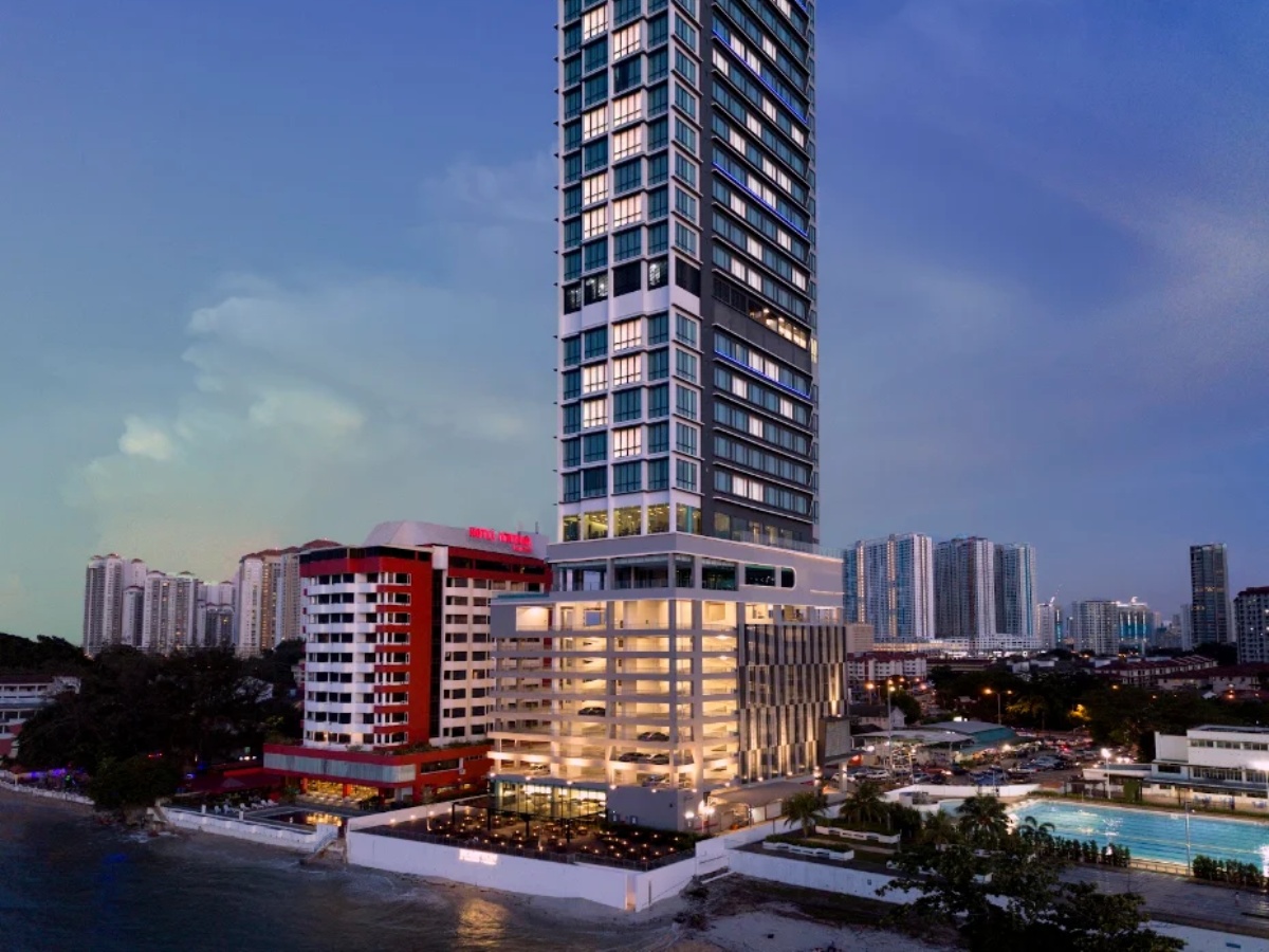 Hompton by the Beach - Overview