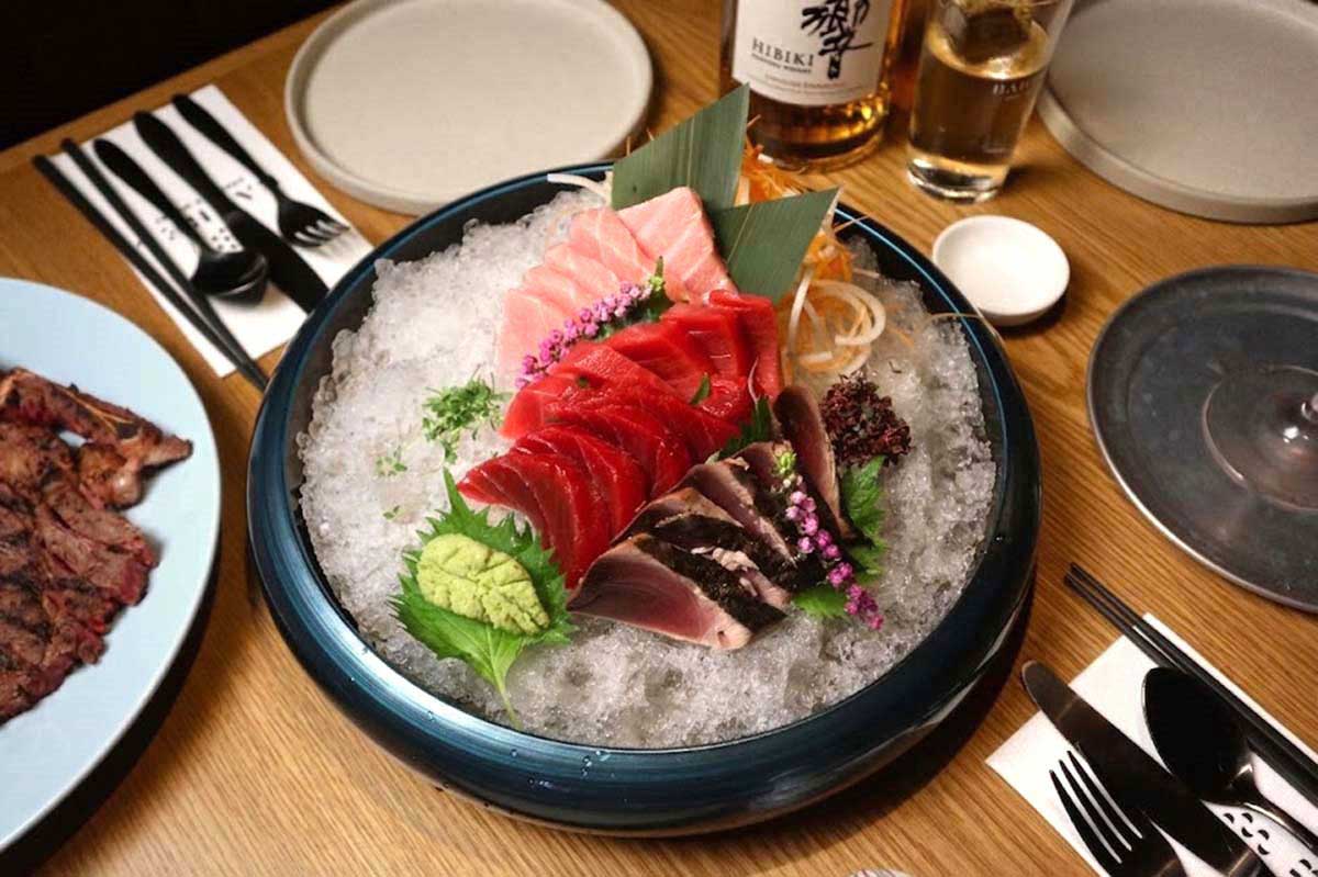 BARREL Story of Hibiki - sashimi platter