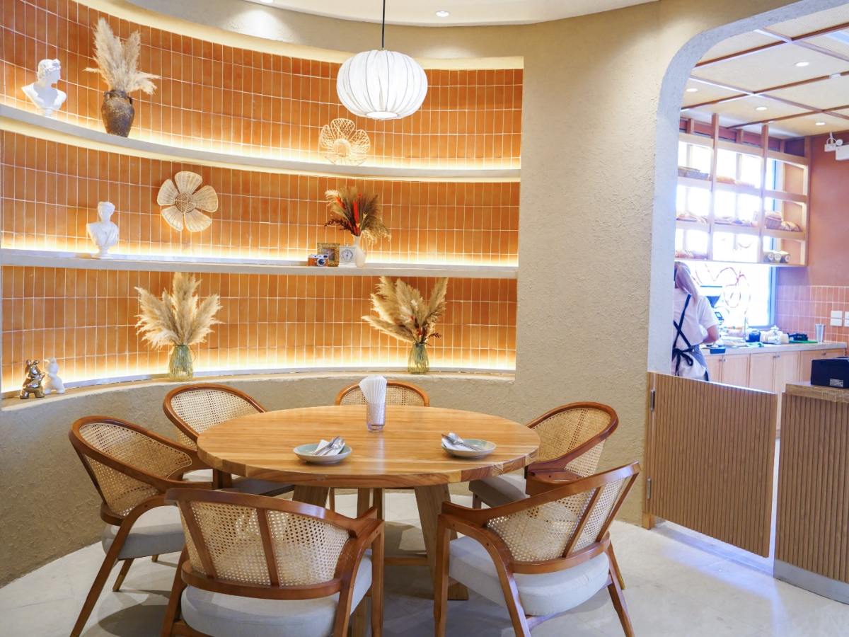 solavita - cafe interior