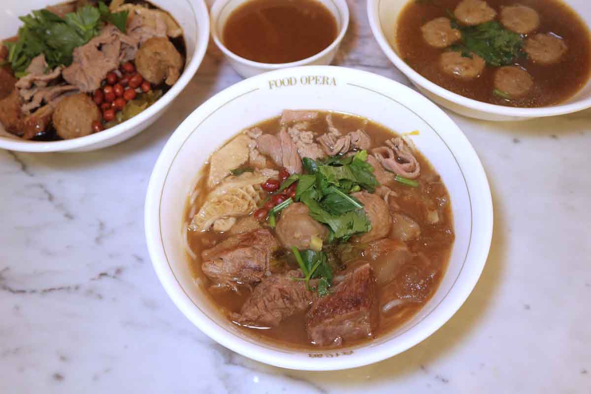 wah eng - beef noodle soup