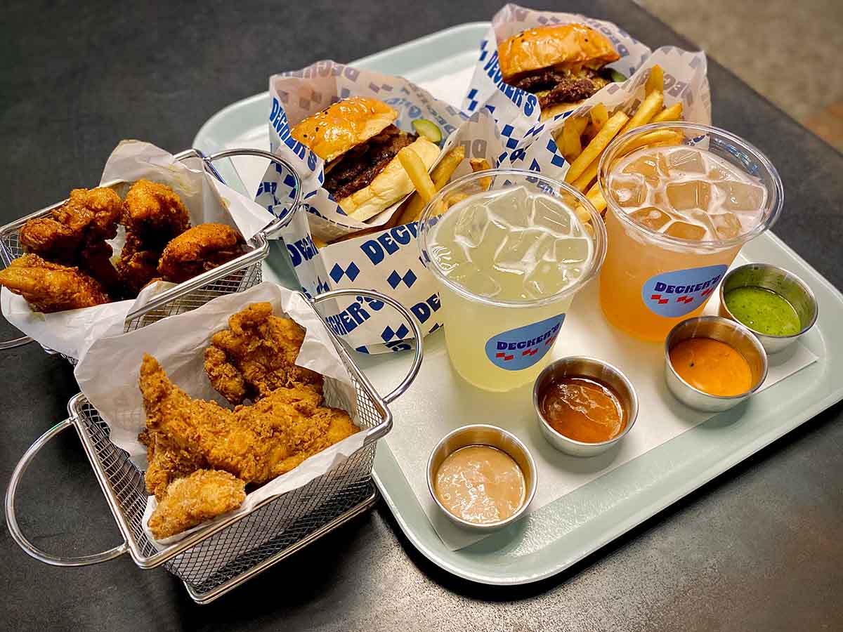 Decker’s - Food & drinks