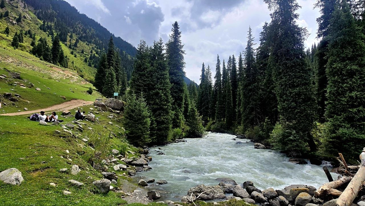 Kyrgyzstan - river flowing