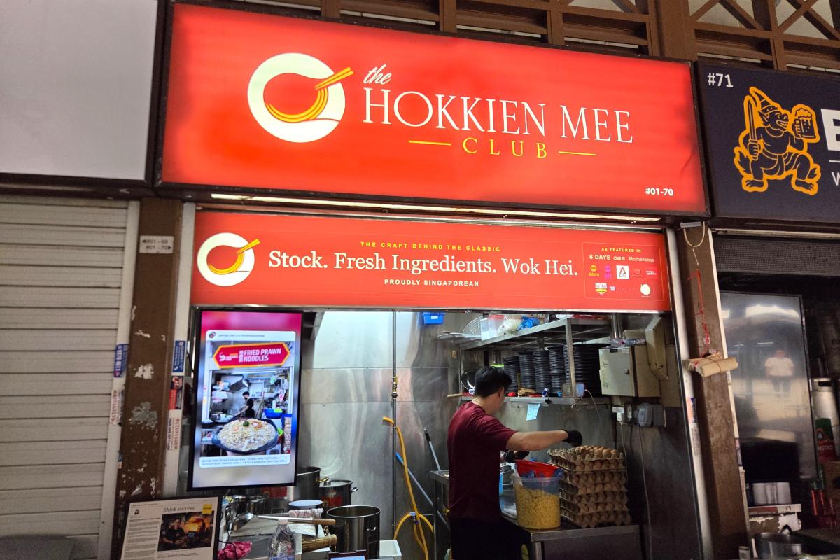 hokkien mee club - stall front