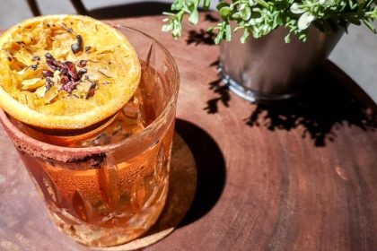 Be Gin 10 (feature)