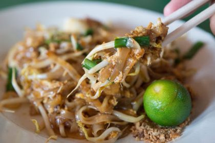 Cheap Thai Hawkers Featured Image