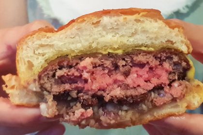 Feather Blade Burger 7