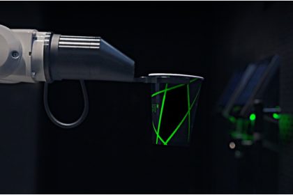 Image of Razercafe's futuristic robotic barista arm