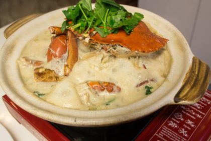 New Town Cafe Crab in Wok_