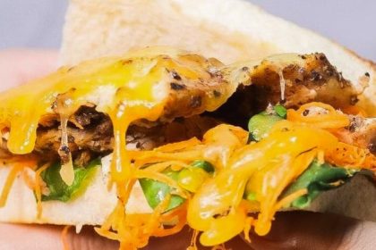 Chicken sandwich from Samwitch