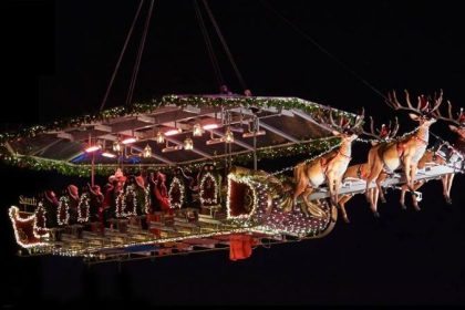 Santa In The Sky 5