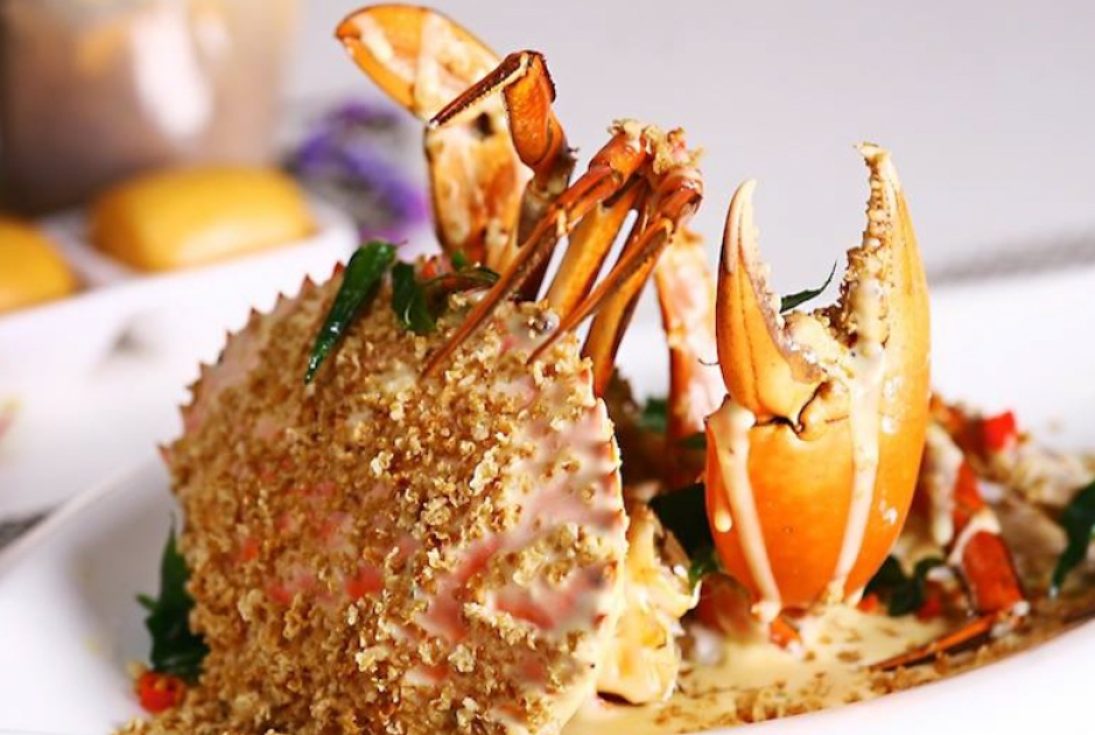 Uncle Leong Seafood's Shimmering Sand Crab Delight