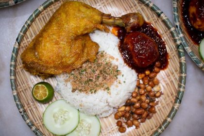 Ayam Goreng Kremes Set with Nasi Ulam