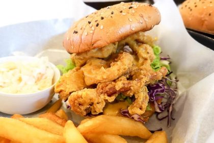 Wok In Burger (feature)